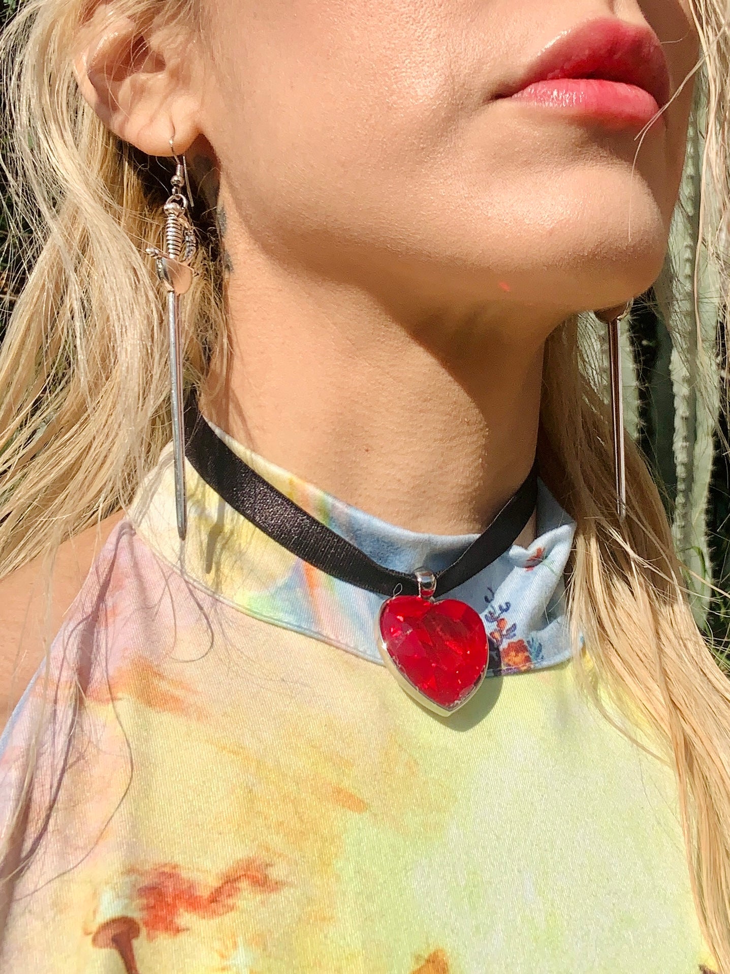 "Have a heart" choker